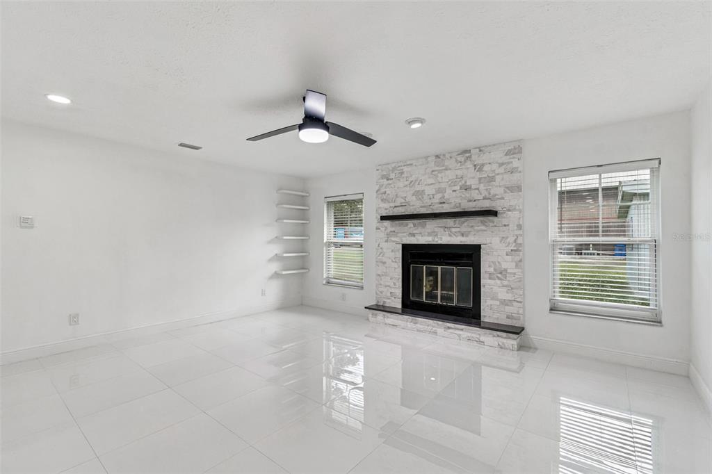 210 Lake Hobbs Road Lutz, FL 33548 - Photo 10 of 50