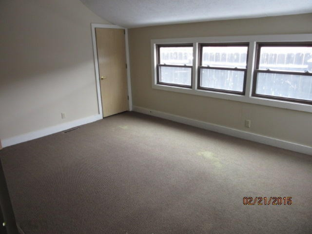 483 Ridgeway Street St. Joseph, MI 49085 - Photo 8 of 13 IMG_0320.JPG