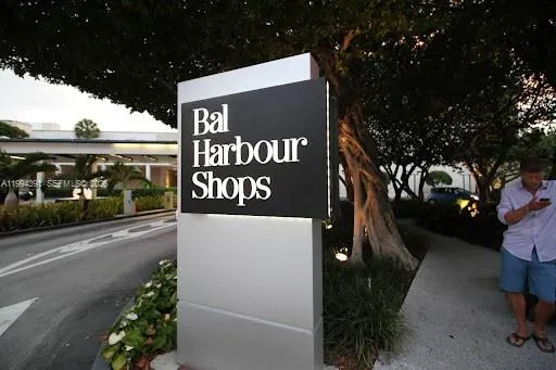 $6,190 | 9261 East Bay Harbor Drive, Unit 402, Bay Harbor Islands, FL 33154