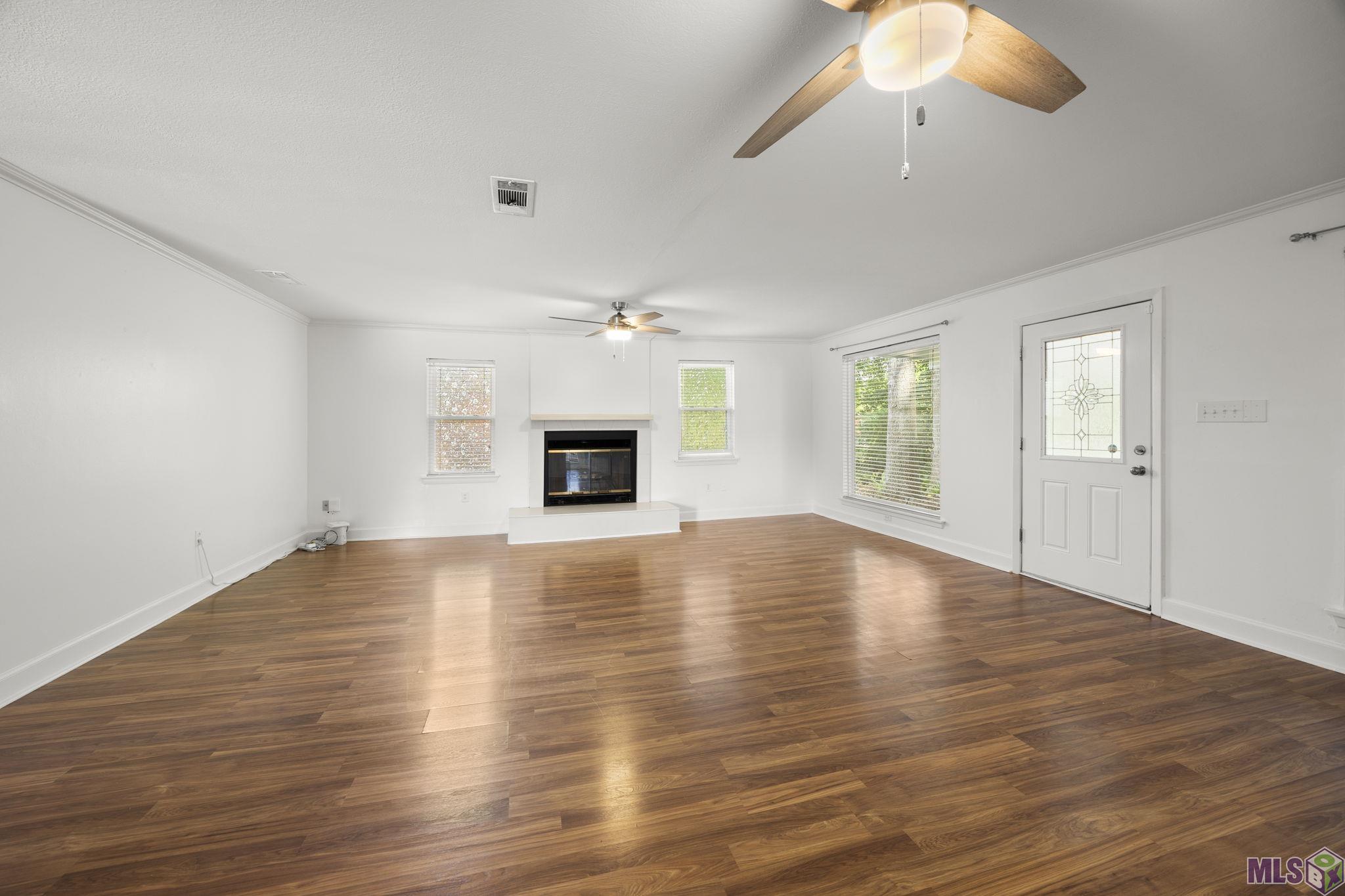 9835 Judi Avenue Baton Rouge, LA 70815 - Photo 6 of 27 Living Room