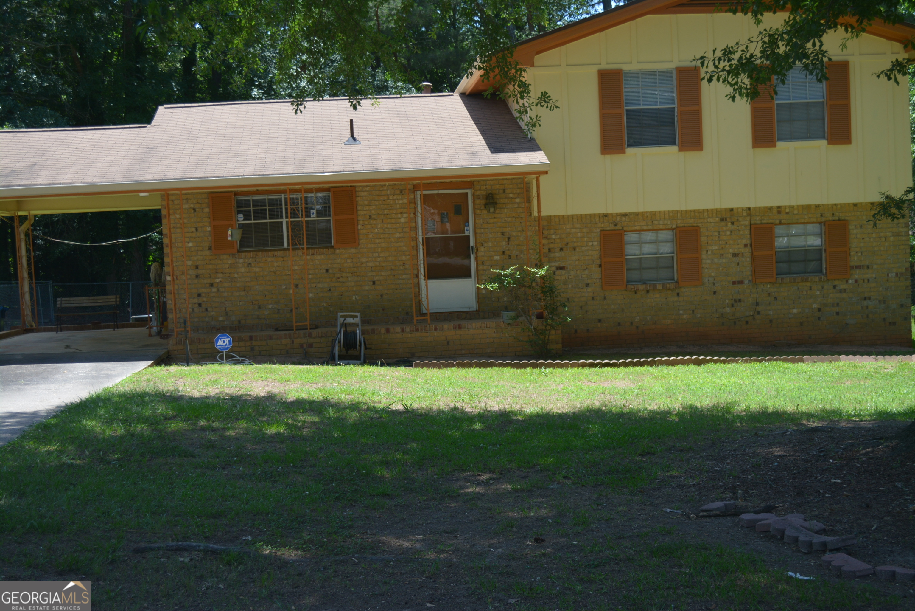 354 Roy Huie Road Riverdale, GA 30274 - Photo 3 of 48