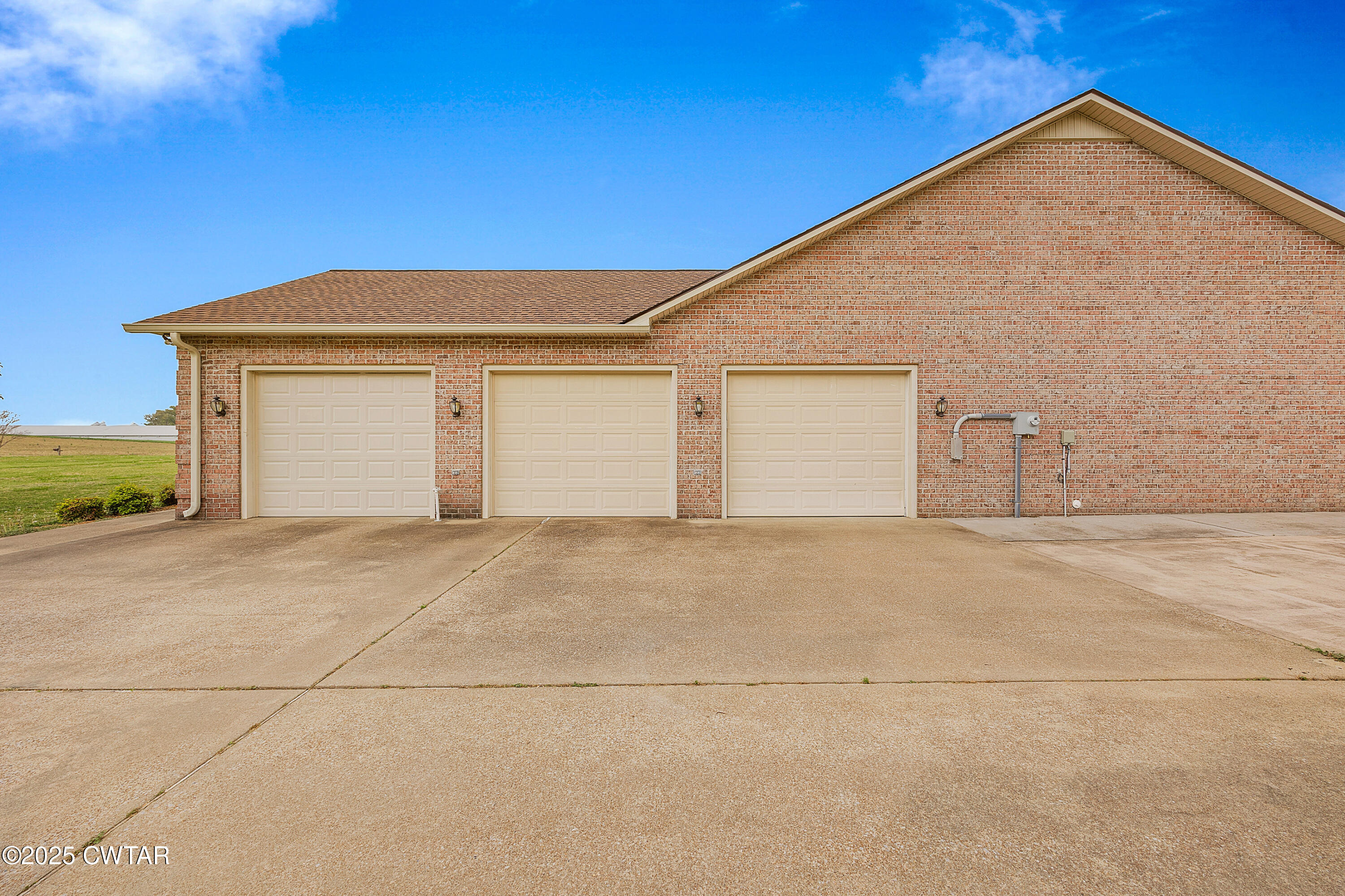 185 Loys Johnson Road Newbern, TN 38059 - Photo 3 of 26 E02A7110