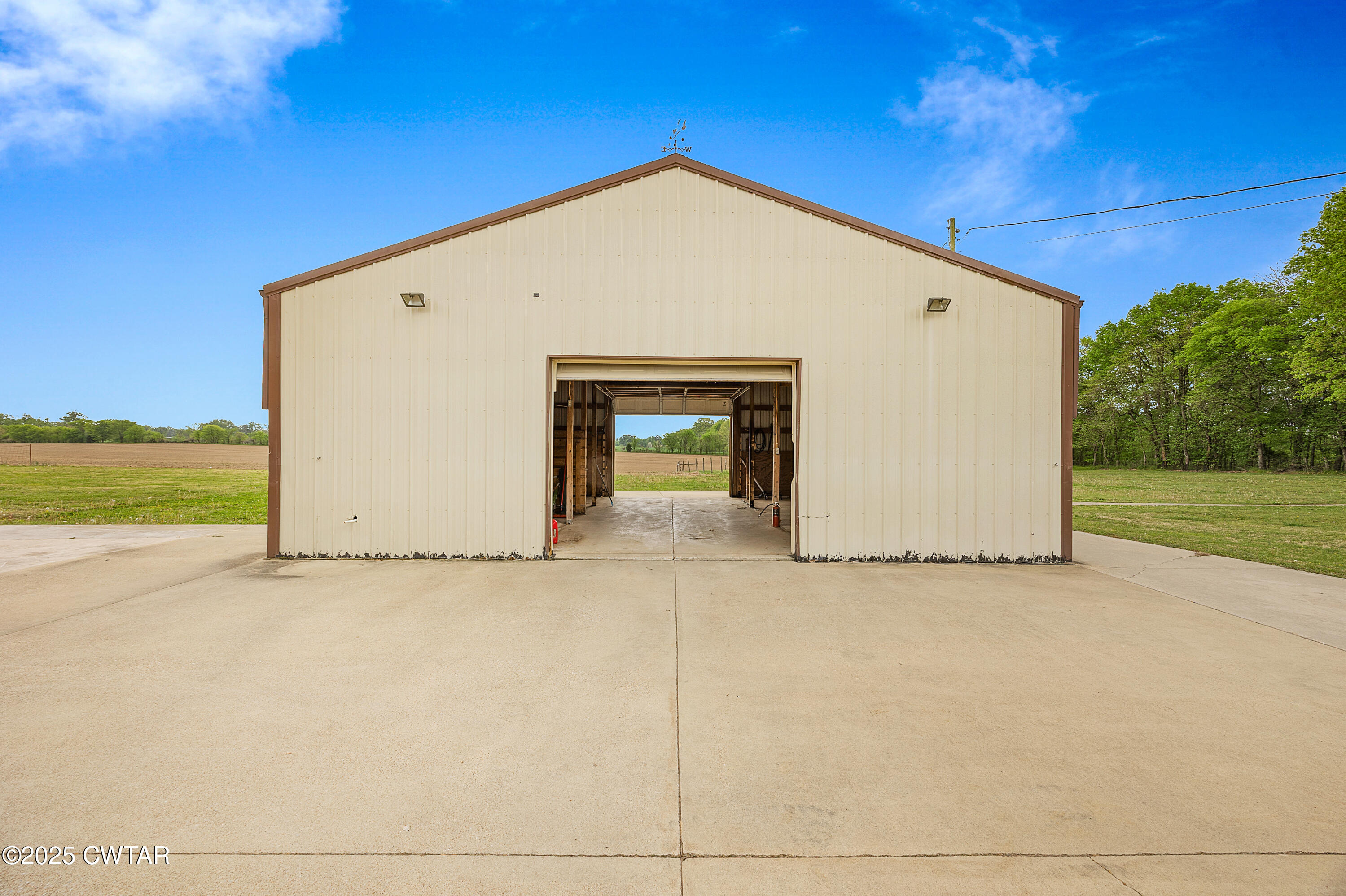 185 Loys Johnson Road Newbern, TN 38059 - Photo 4 of 26 E02A7101