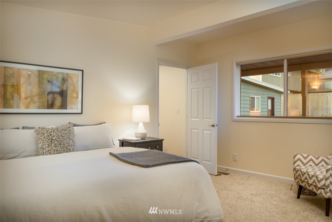 24305 3rd Place West Bothell, WA 98021 - Photo 14 of 25