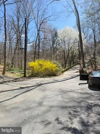 $1,400,000 | 9101 Aldershot Drive, Bethesda, MD 20817