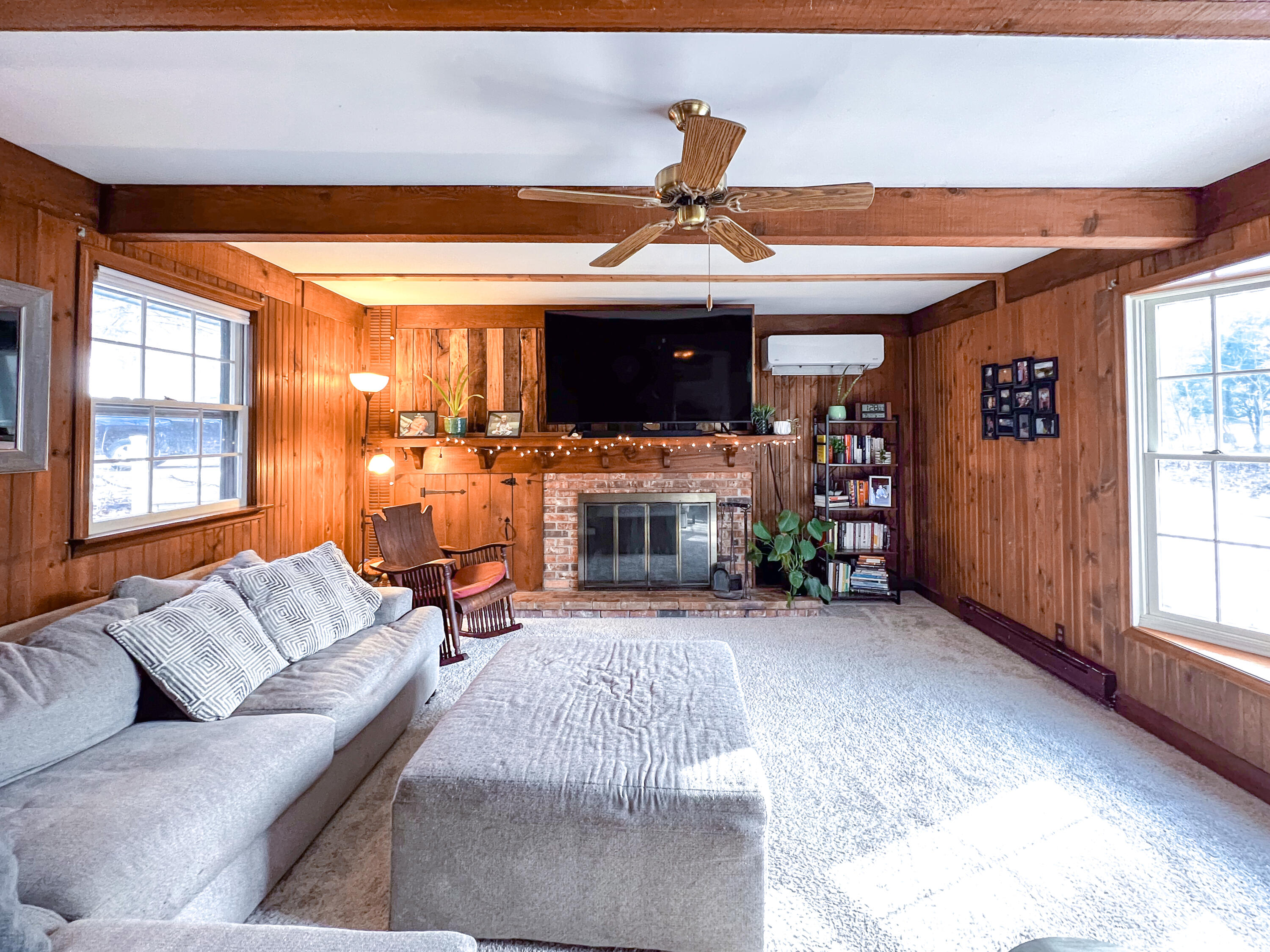 2354 Riverside Court Benton Harbor, MI 49022 - Photo 15 of 50 Living Room