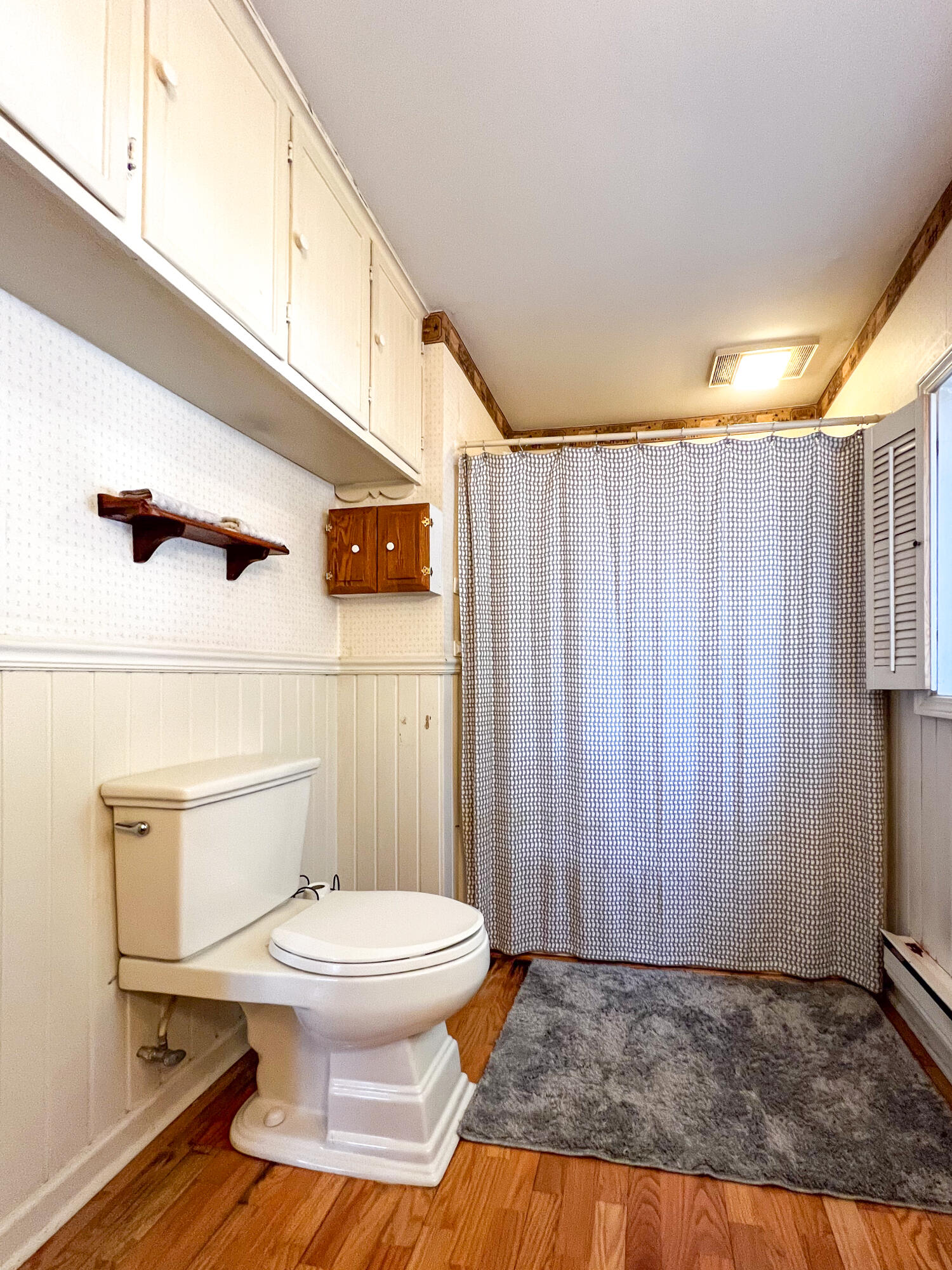 2354 Riverside Court Benton Harbor, MI 49022 - Photo 29 of 50 Primary Bathroom