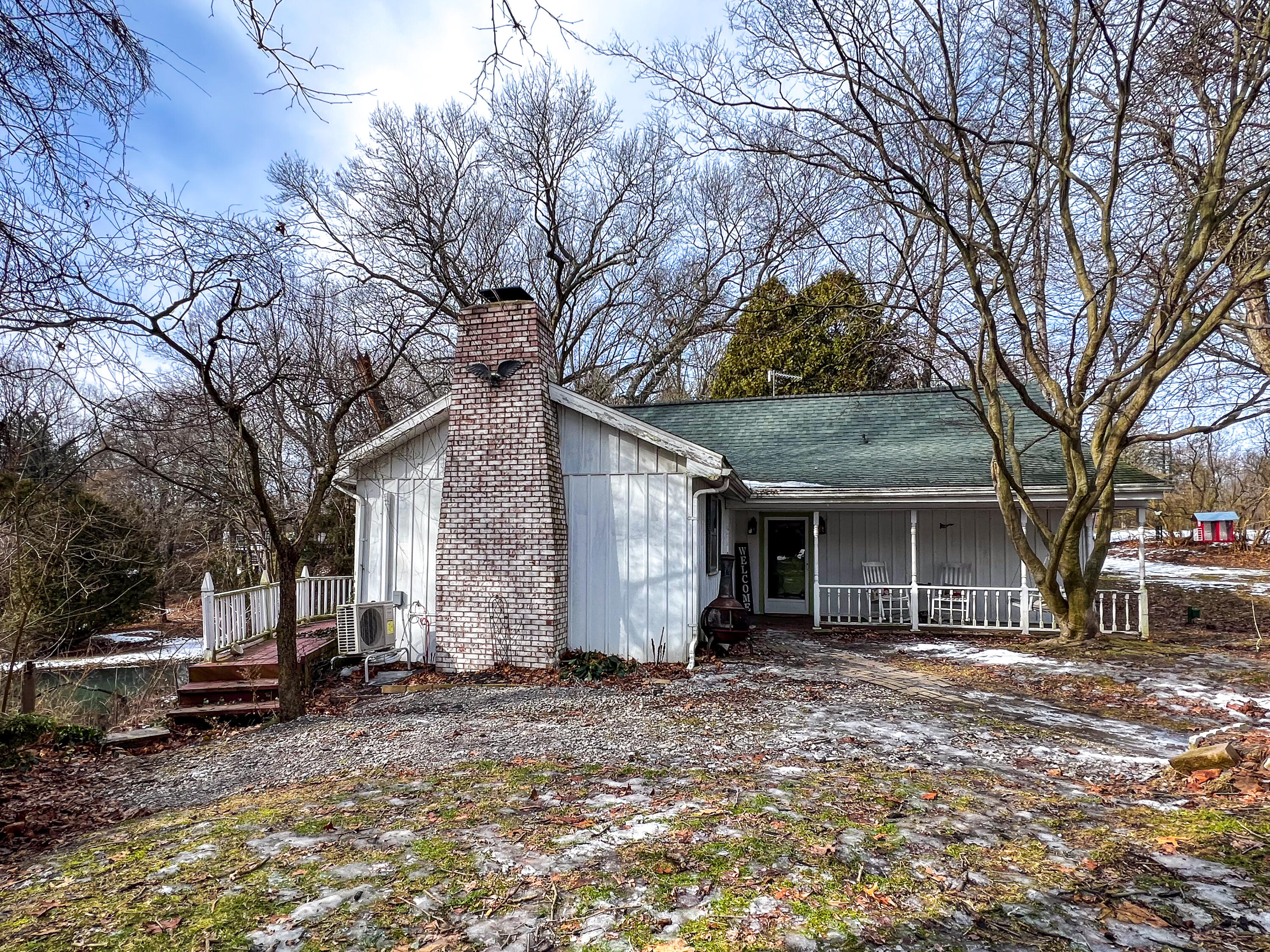 2354 Riverside Court Benton Harbor, MI 49022 - Photo 3 of 50 Exterior