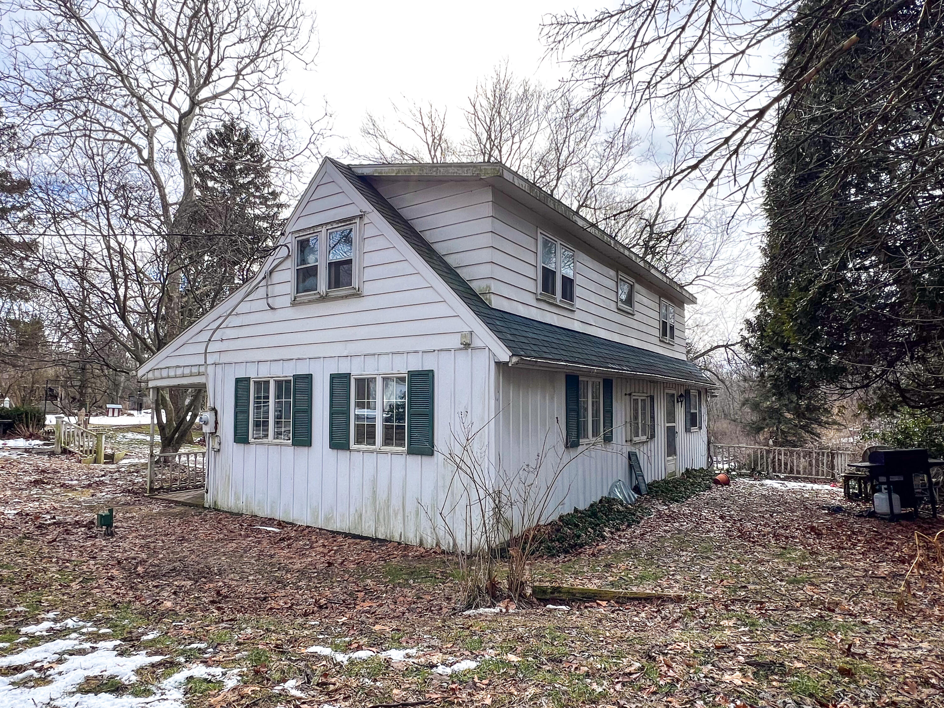 2354 Riverside Court Benton Harbor, MI 49022 - Photo 7 of 50 Exterior