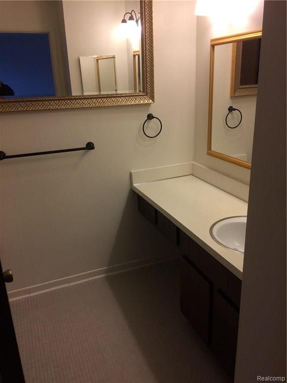 30212 Southfield Road, Unit 238 Southfield, MI 48076 - Photo 17 of 22