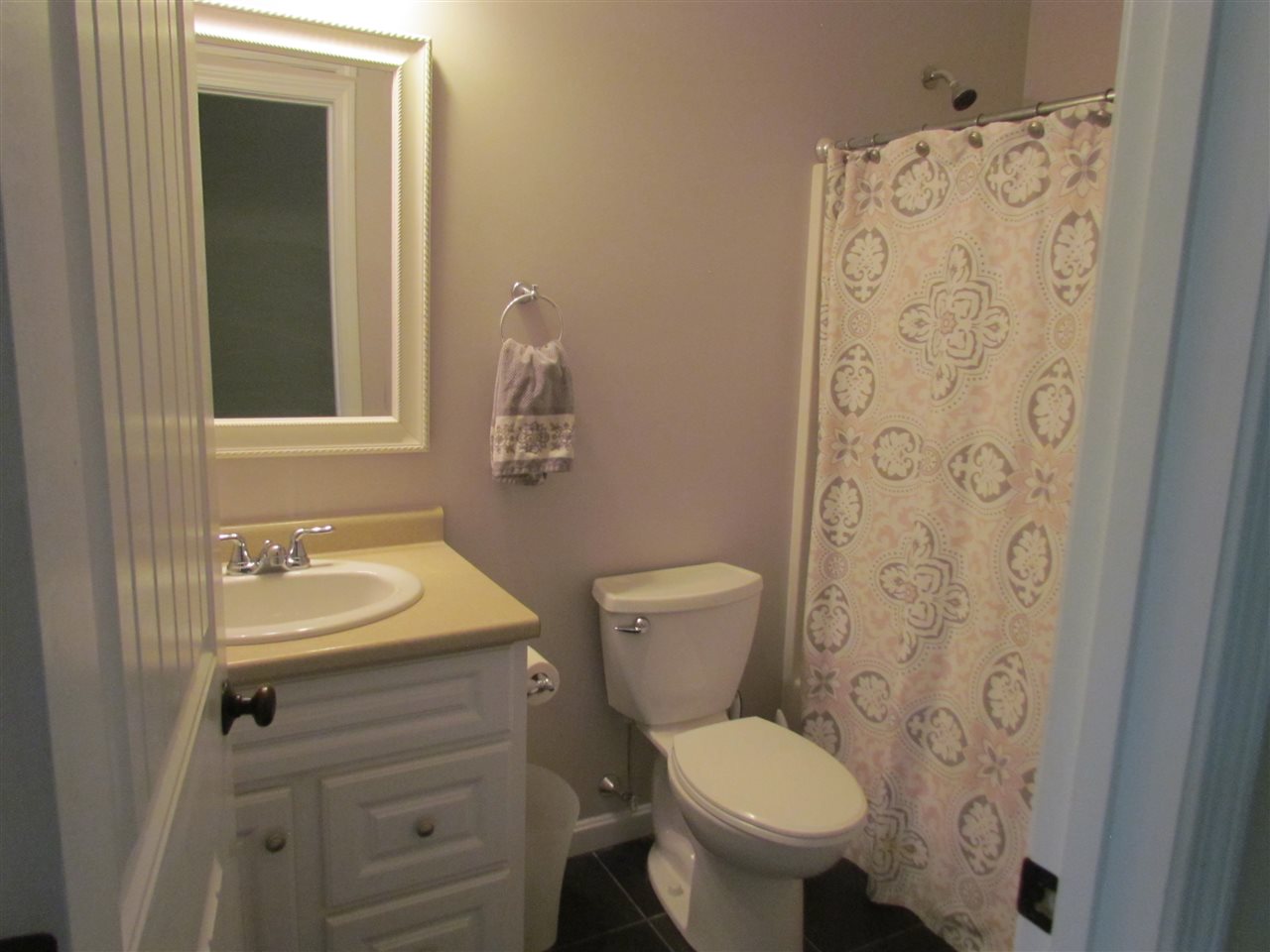 131 Court Street, Unit 20 Exeter, NH 03833 - Photo 8 of 17 Gallery Image 8