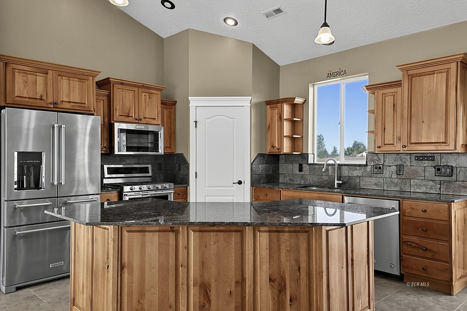 455 Bluejay Drive Spring Creek, NV 89815 - Photo 10 of 33