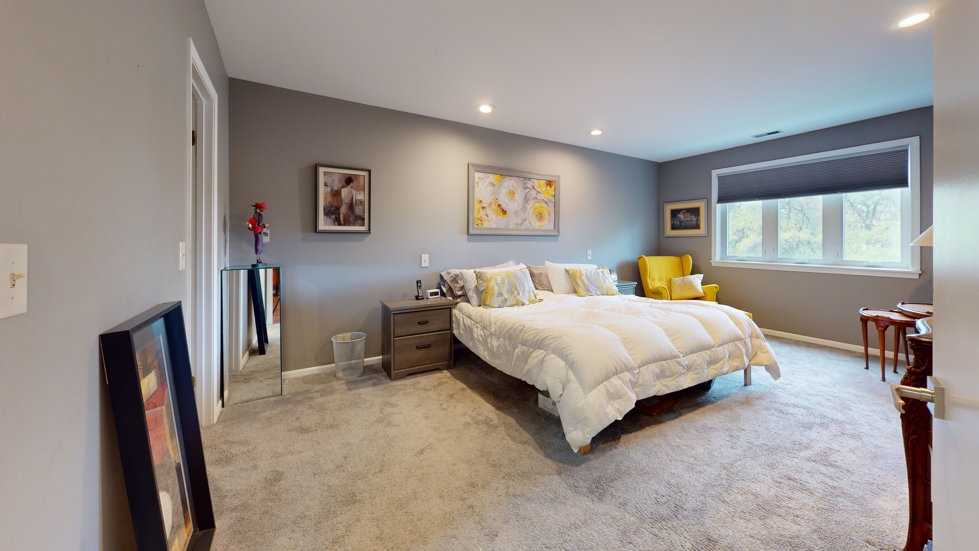 400 East Dundee Road, Unit 307 Buffalo Grove, IL 60089 - Photo 19 of 33 a spacious bedroom with a bed and a window