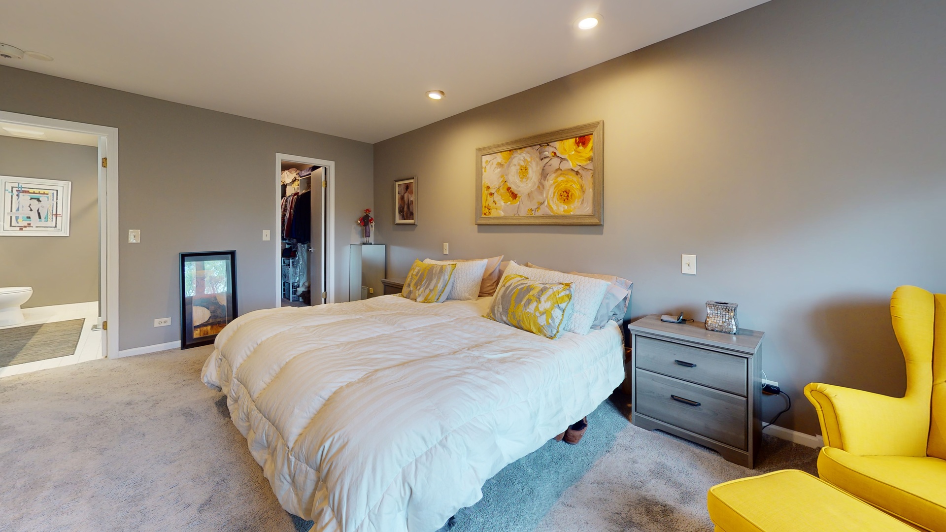 400 East Dundee Road, Unit 307 Buffalo Grove, IL 60089 - Photo 20 of 33 a bedroom with a bed and furniture