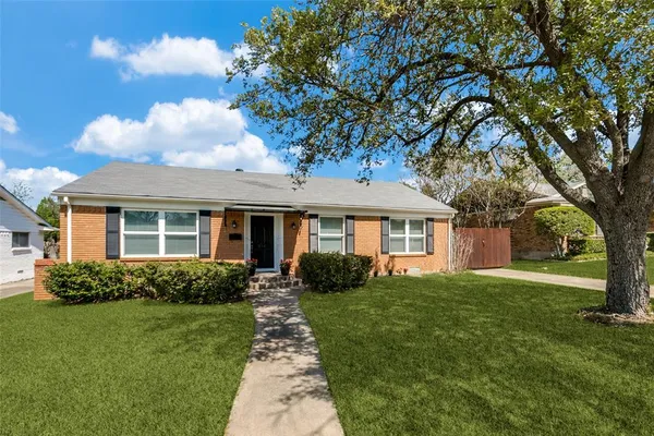 $2,795 | 816 Sherwood Drive, Richardson, TX 75080