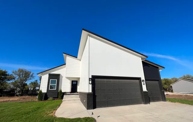 $369,000 | 10508 West Graber Circle, Wichita, KS 67215