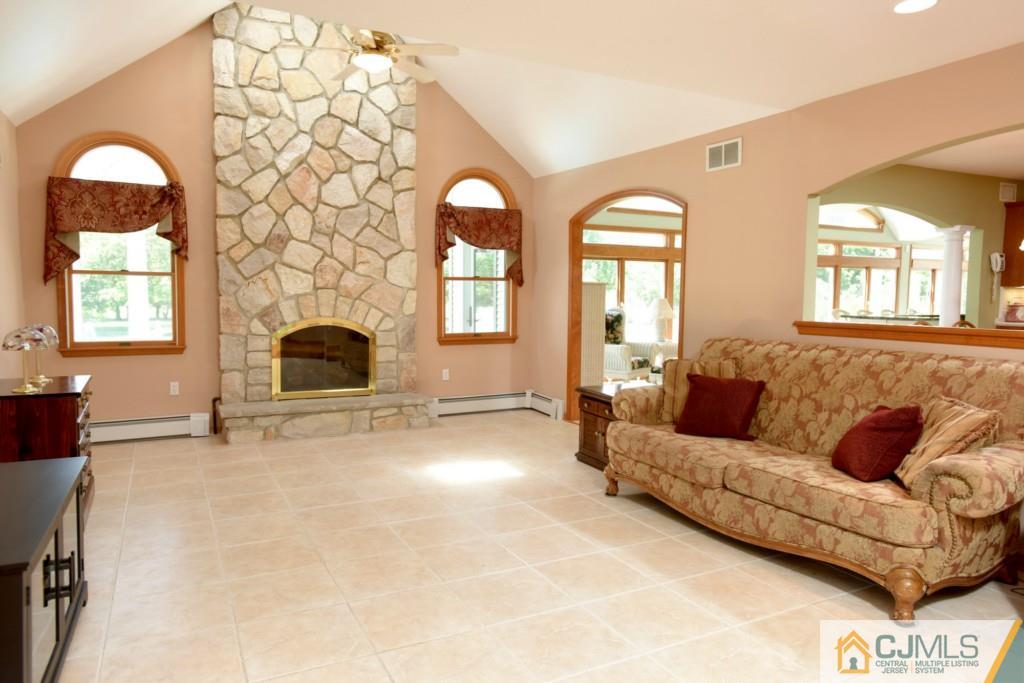 64 Petty Road Cranbury, NJ 08512 - Photo 8 of 25 Gallery Image 8