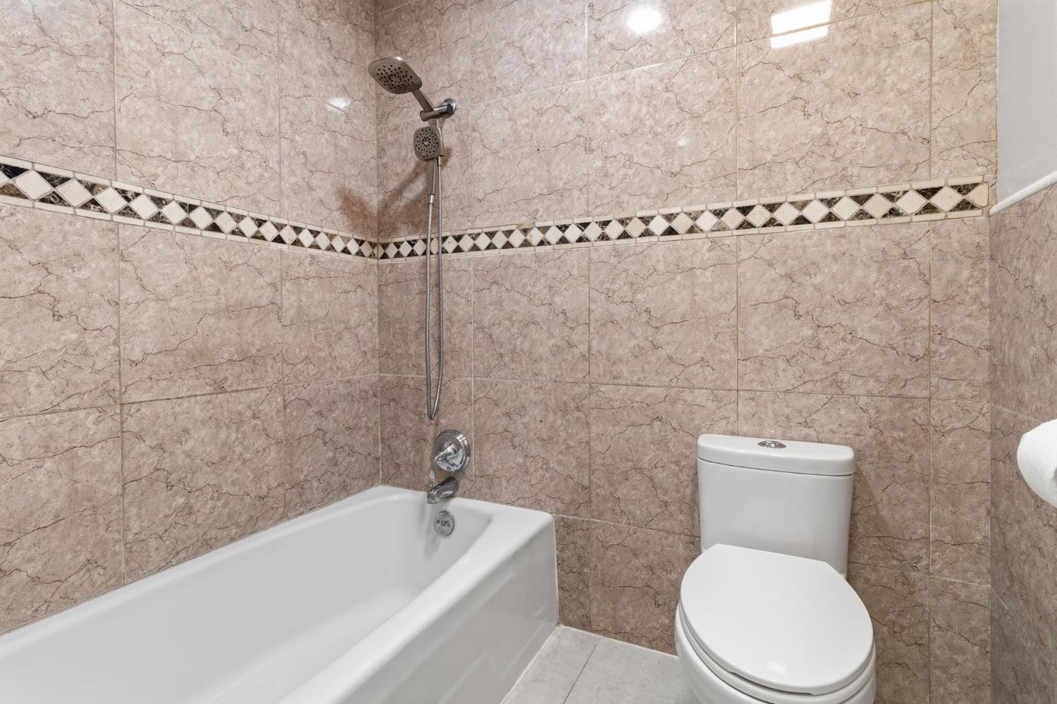 1408 Wallin Way Modesto, CA 95351 - Photo 23 of 32