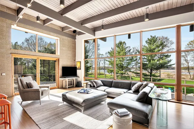 $2,900,000 | 6465 Sandhill Lane, Fennville, MI 49408