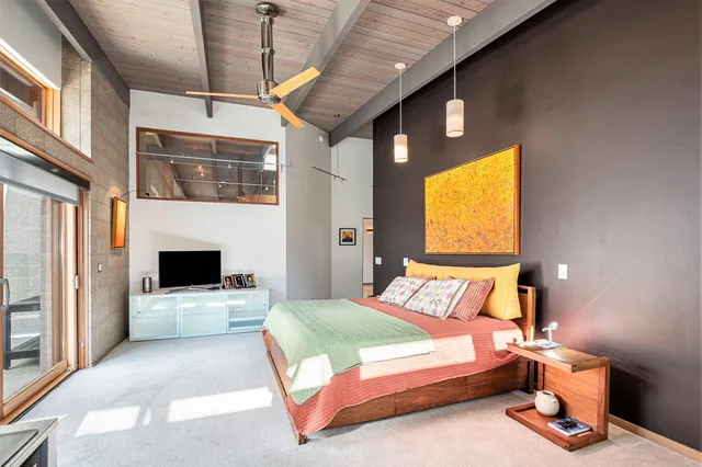 $2,900,000 | 6465 Sandhill Lane, Fennville, MI 49408