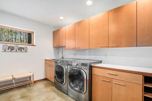 $2,900,000 | 6465 Sandhill Lane, Fennville, MI 49408