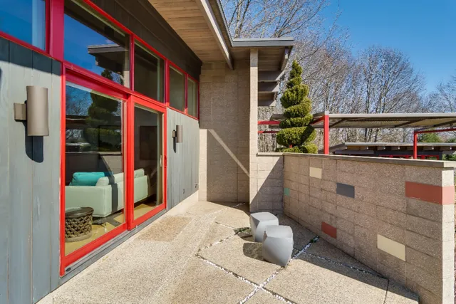 $2,900,000 | 6465 Sandhill Lane, Fennville, MI 49408