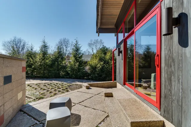 $2,900,000 | 6465 Sandhill Lane, Fennville, MI 49408