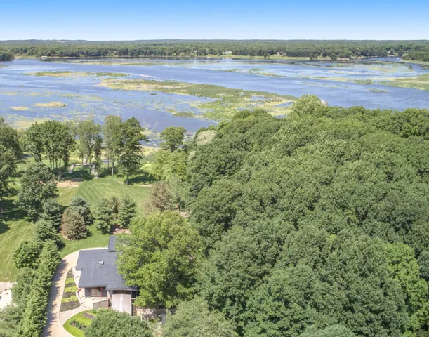 $2,900,000 | 6465 Sandhill Lane, Fennville, MI 49408
