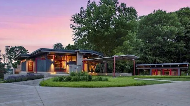 $2,900,000 | 6465 Sandhill Lane, Fennville, MI 49408