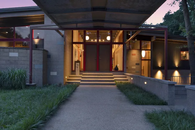 $2,900,000 | 6465 Sandhill Lane, Fennville, MI 49408