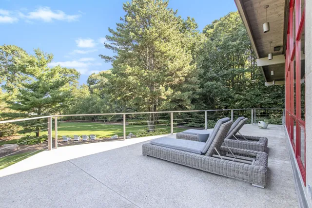 $2,900,000 | 6465 Sandhill Lane, Fennville, MI 49408