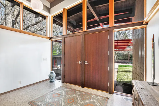 $2,900,000 | 6465 Sandhill Lane, Fennville, MI 49408