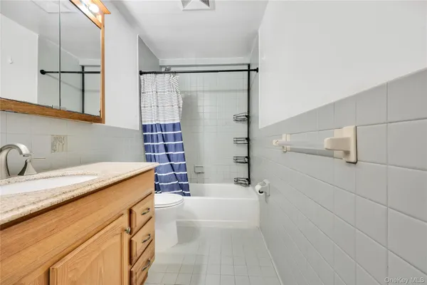 $999,000 | 519 West Broadway, Unit B, Long Beach, NY 11561