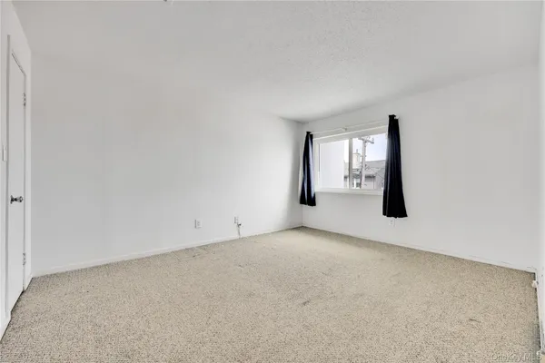 $999,000 | 519 West Broadway, Unit B, Long Beach, NY 11561