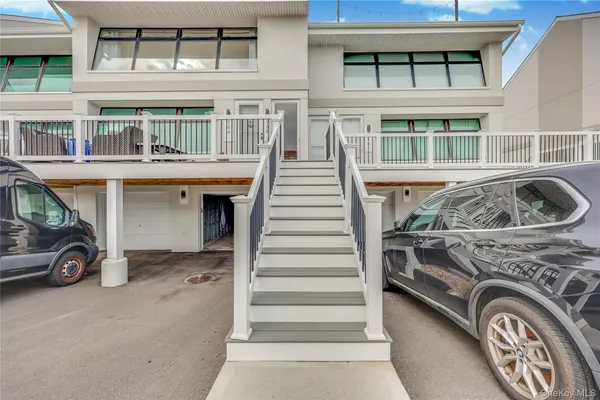 $999,000 | 519 West Broadway, Unit B, Long Beach, NY 11561