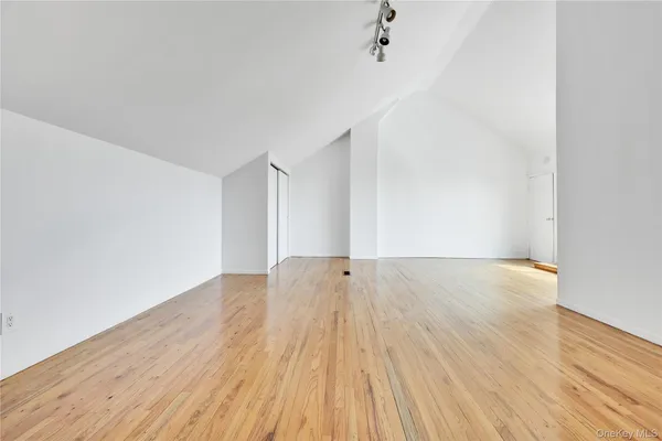 $999,000 | 519 West Broadway, Unit B, Long Beach, NY 11561