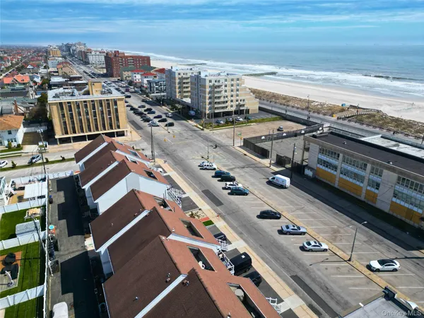 $999,000 | 519 West Broadway, Unit B, Long Beach, NY 11561