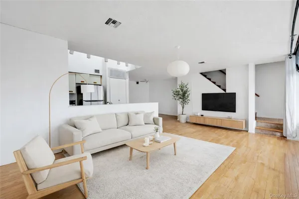 $999,000 | 519 West Broadway, Unit B, Long Beach, NY 11561