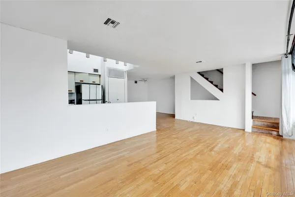 $999,000 | 519 West Broadway, Unit B, Long Beach, NY 11561