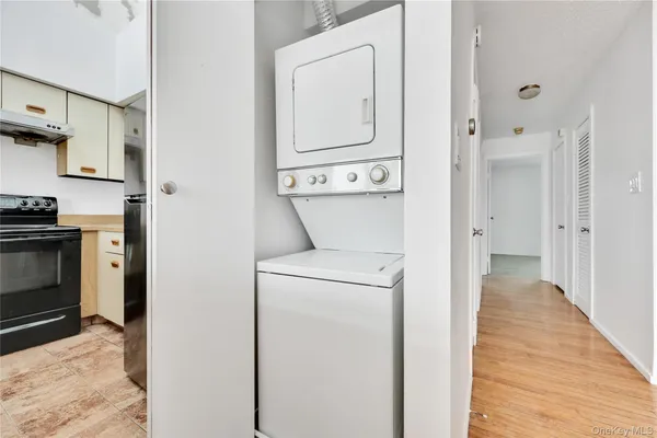 $999,000 | 519 West Broadway, Unit B, Long Beach, NY 11561