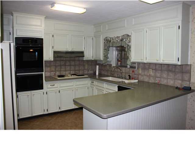530 Woodlawn Road Freeport, FL 32439 - Photo 5 of 14 Gallery Image 5
