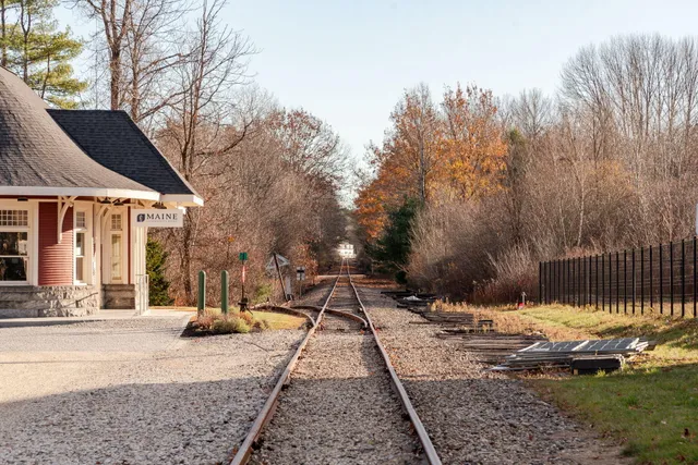 $1,795,000 | 1 Railroad Square, Yarmouth, ME 04096