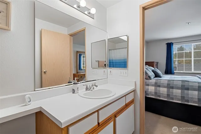 $410,000 | 7453 Newcastle Golf Club Road, Unit F203, Newcastle, WA 98059