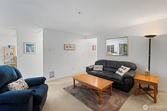 $410,000 | 7453 Newcastle Golf Club Road, Unit F203, Newcastle, WA 98059