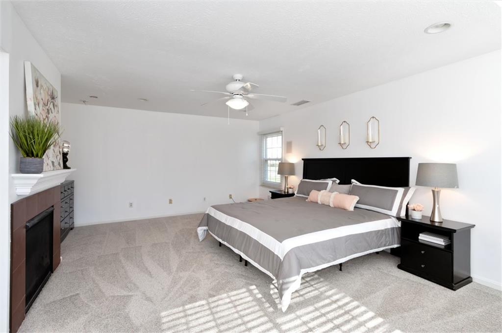 10851 Thistle Ridge Fishers, IN 46038 - Photo 14 of 37 Gallery Image 14
