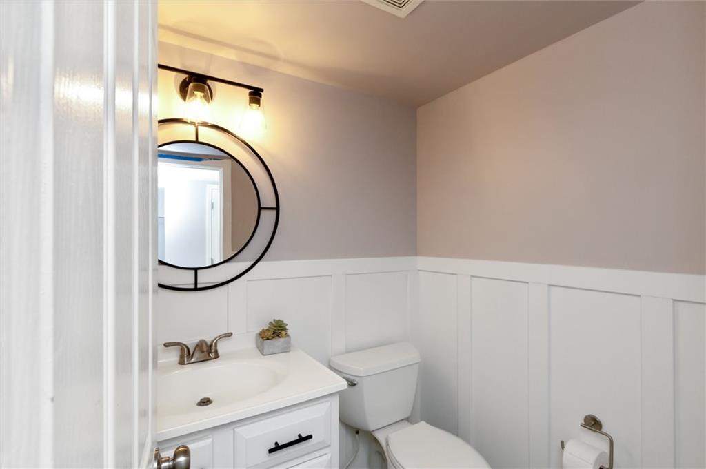 10851 Thistle Ridge Fishers, IN 46038 - Photo 21 of 37 Gallery Image 21
