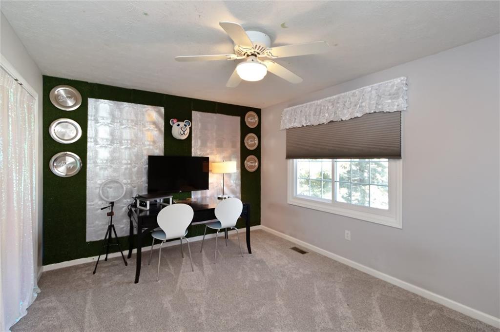 10851 Thistle Ridge Fishers, IN 46038 - Photo 22 of 37 Gallery Image 22