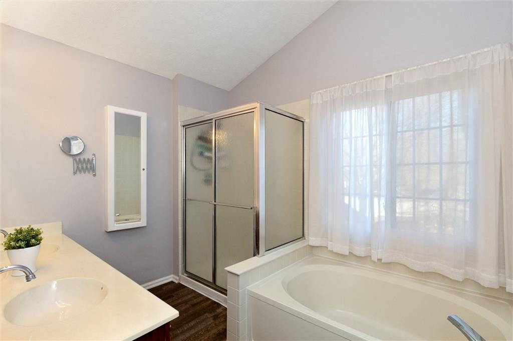10851 Thistle Ridge Fishers, IN 46038 - Photo 28 of 37 Gallery Image 28
