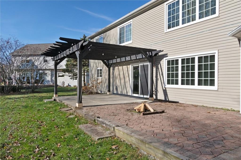 10851 Thistle Ridge Fishers, IN 46038 - Photo 33 of 37 Gallery Image 33