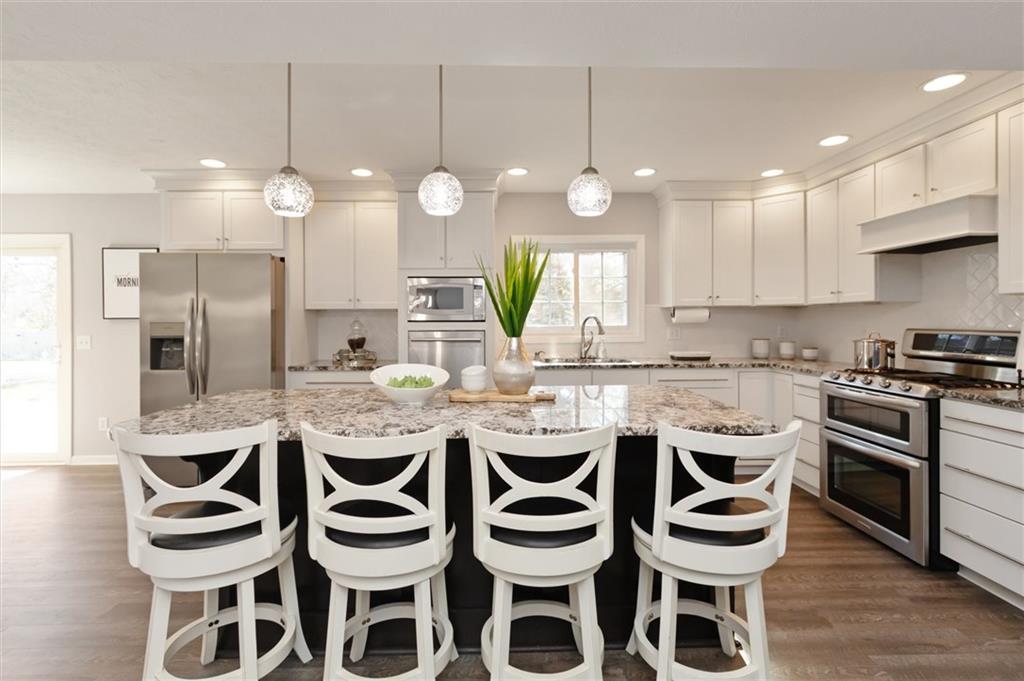 10851 Thistle Ridge Fishers, IN 46038 - Photo 10 of 37 Gallery Image 10